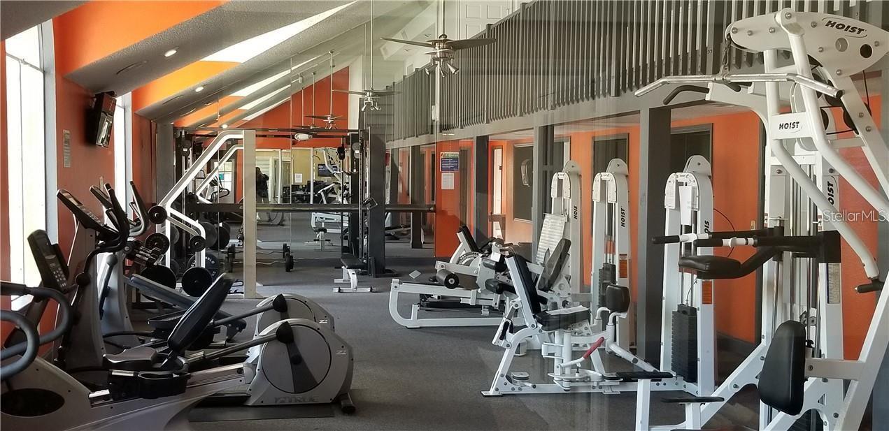 VENETIAN PLACE - Residential