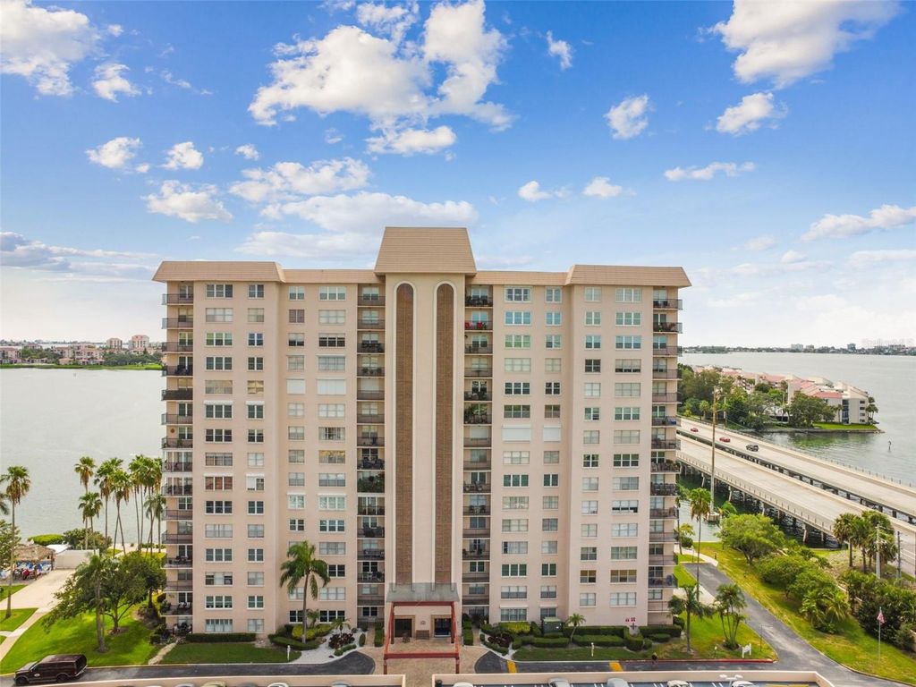 Photo of 5220 Brittany Dr #901, St Petersburg, FL 33715 (MLS # TB8433009)