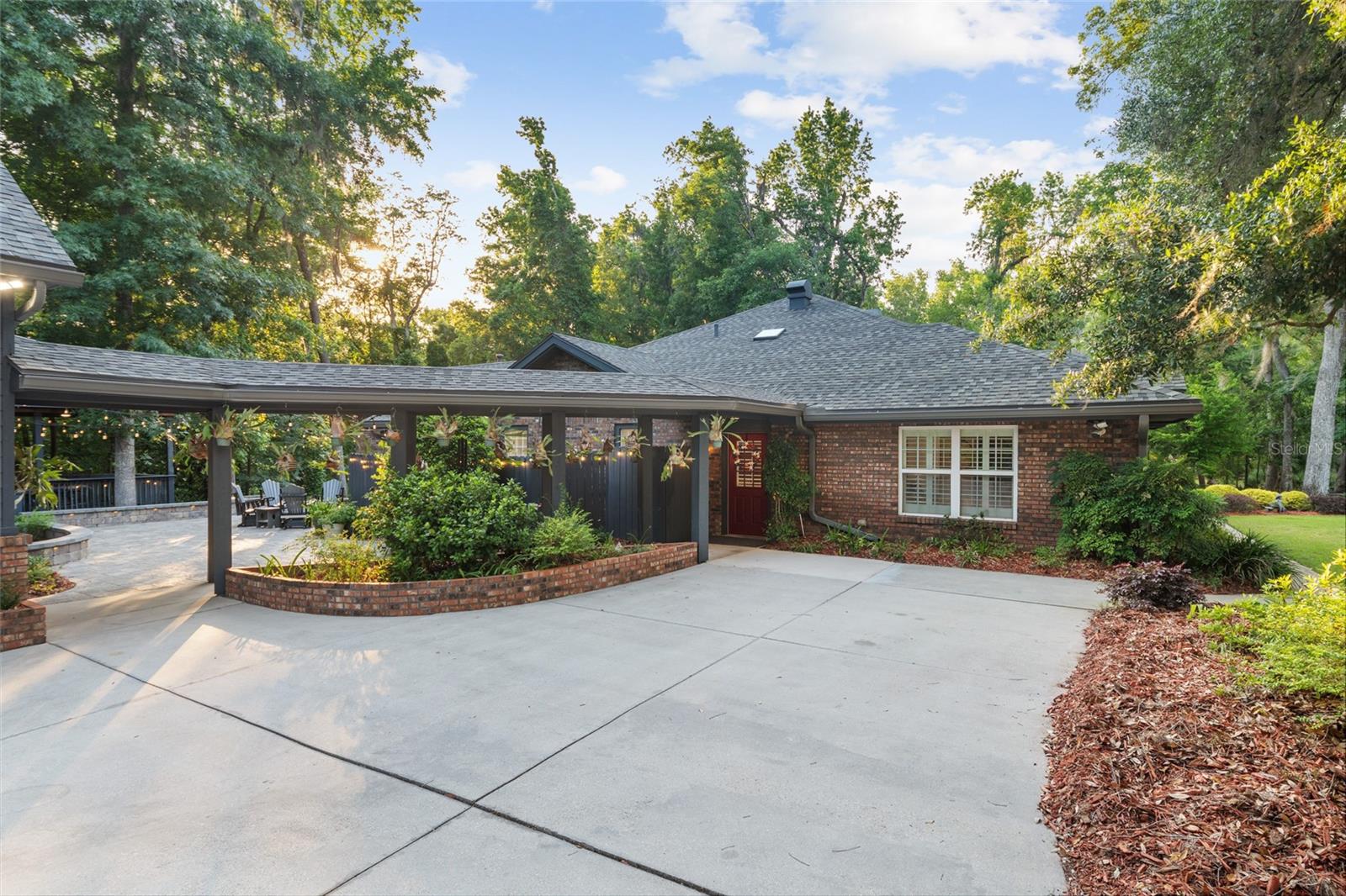 RICHMOND - Residential