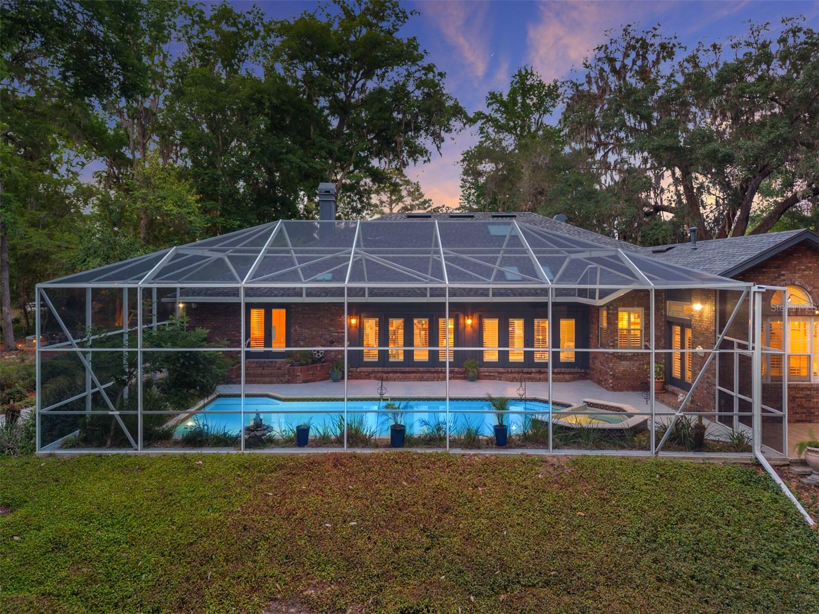 RICHMOND - Residential