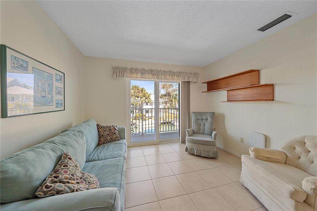 Photo of 902 Gibbs Road #282, Venice, FL 34285 (MLS # N6142785)