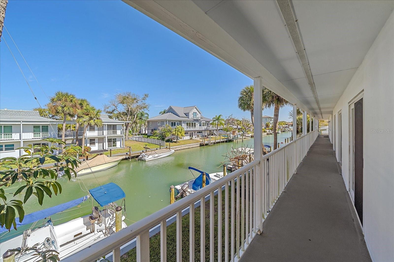 BAHIA VISTA GULF - Residential