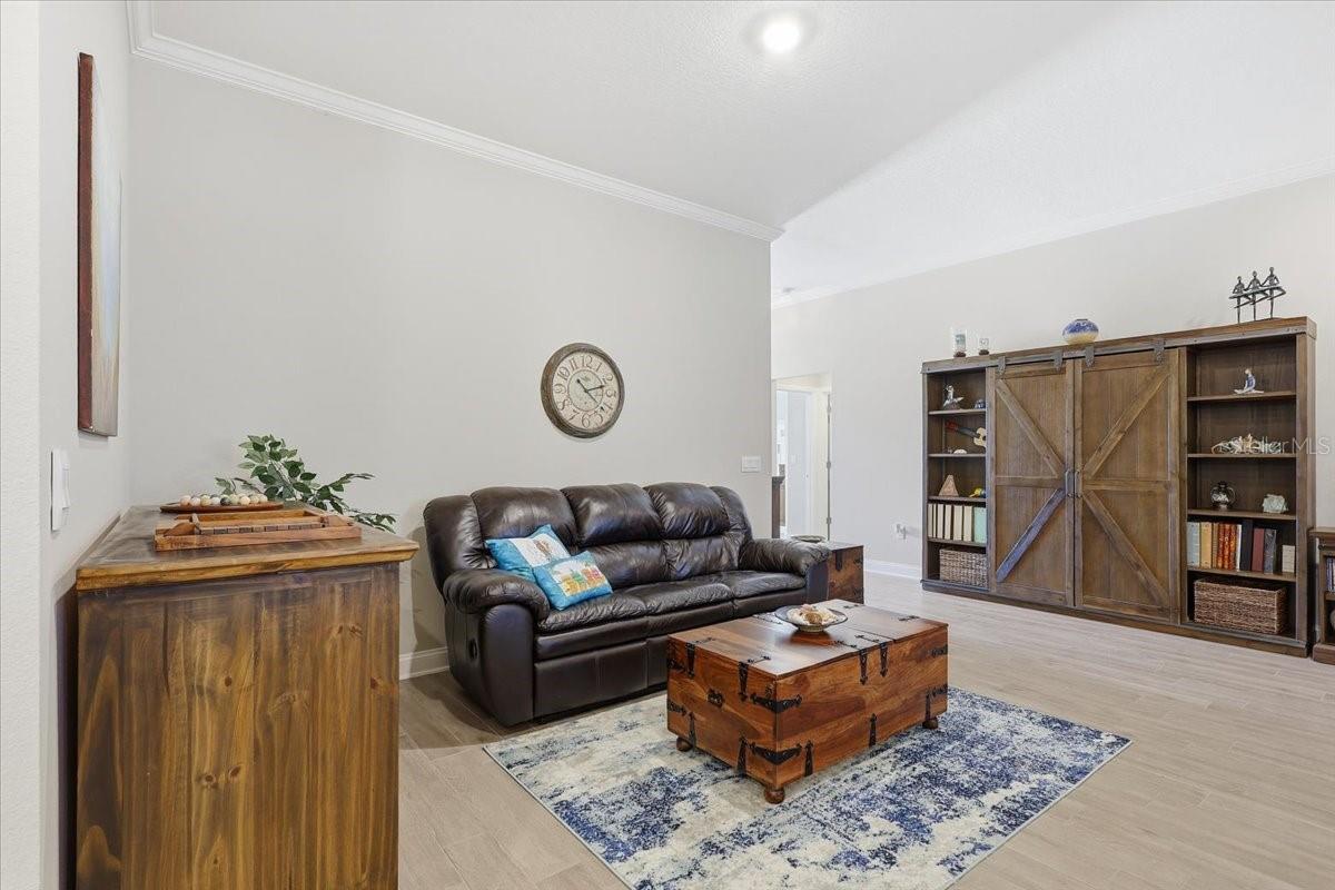 ROCK SPGS FARMS - Residential