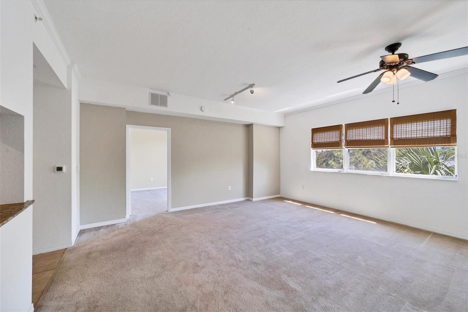BROADWAY PROMENADE - Residential Lease