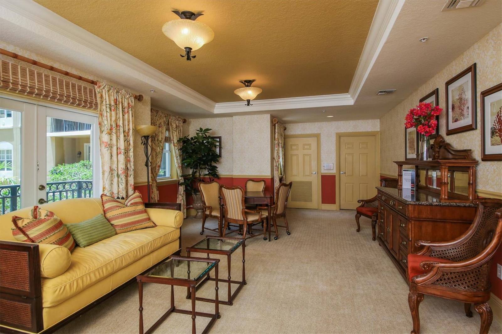 BROADWAY PROMENADE - Residential Lease