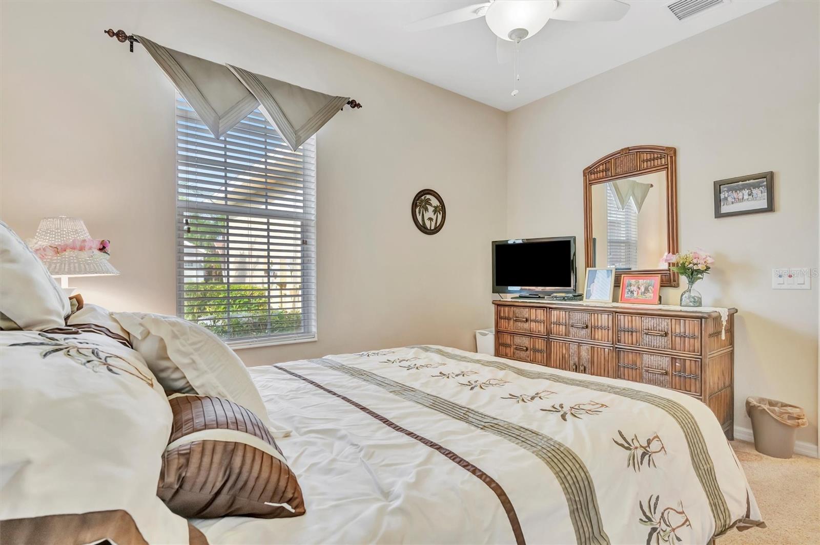 PALMA SOLA TRACE - Residential