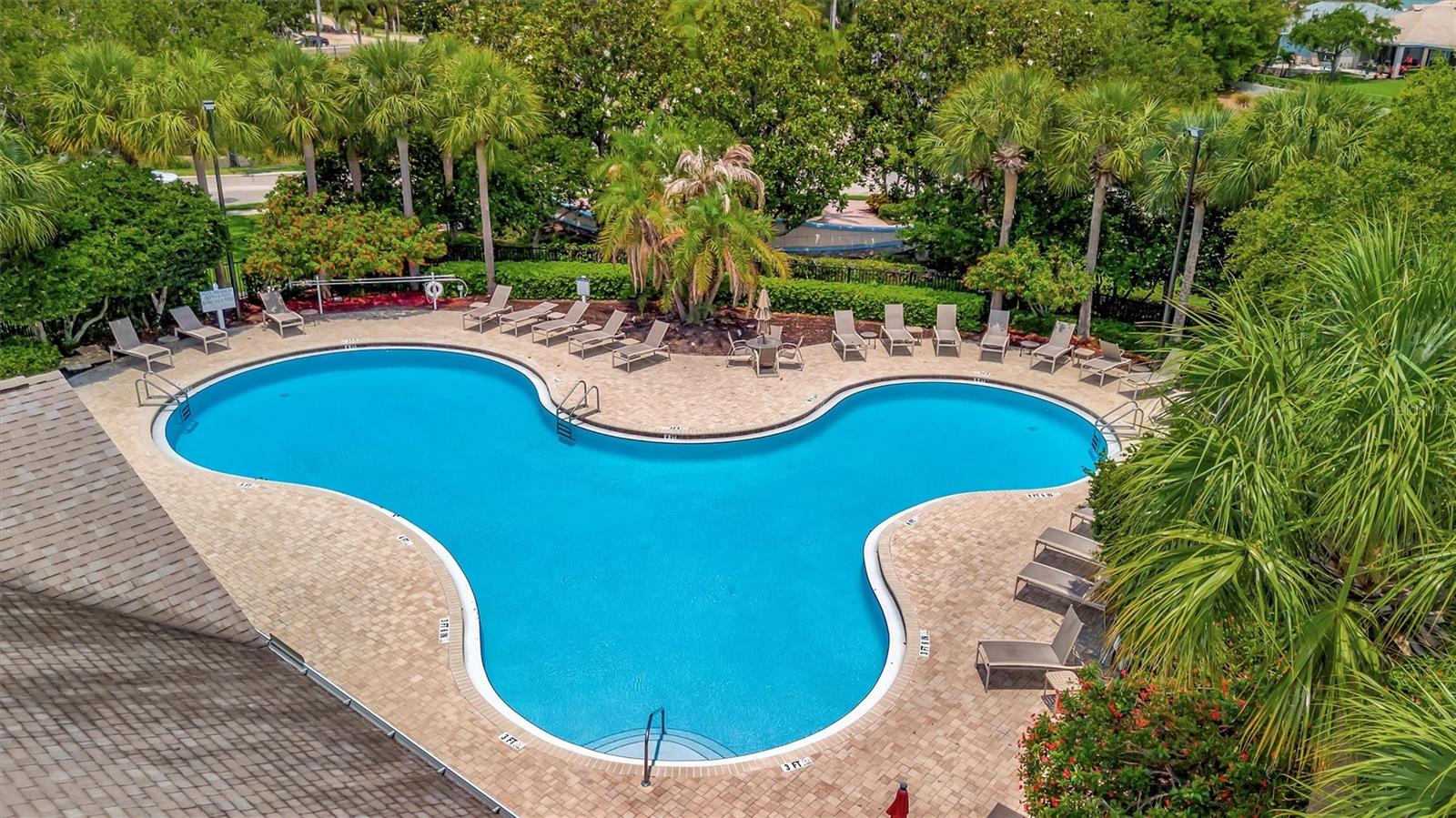 PALMA SOLA TRACE - Residential