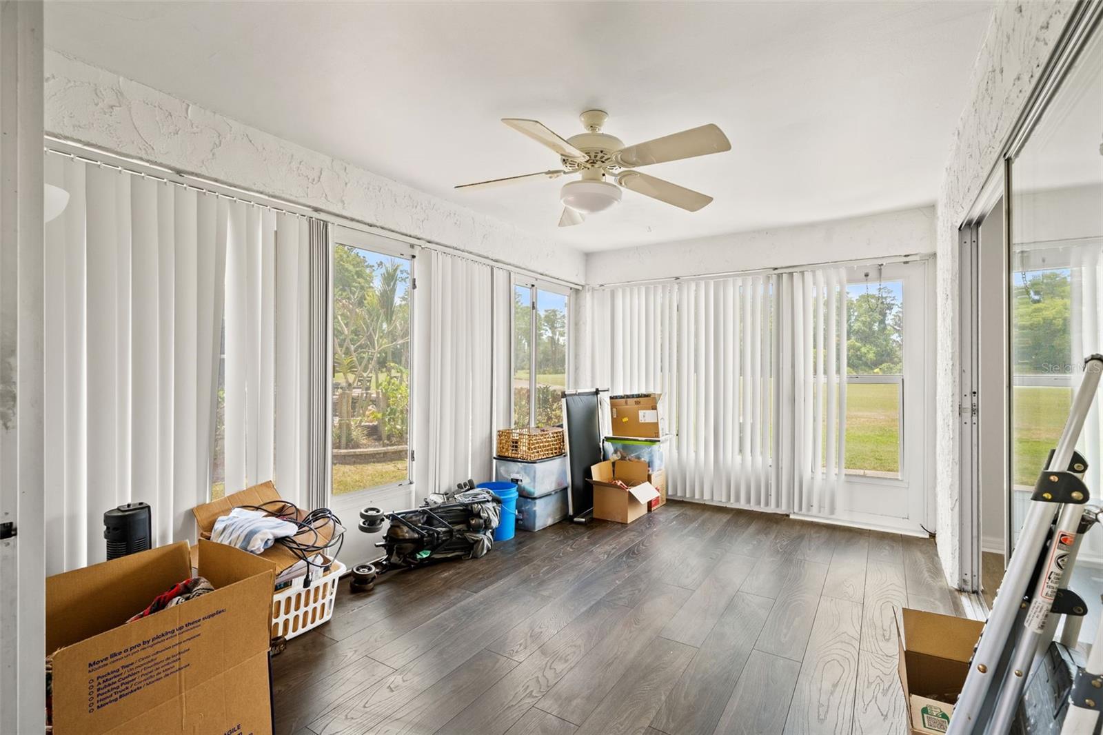 07 SPGS VILLAS CONDO - Residential