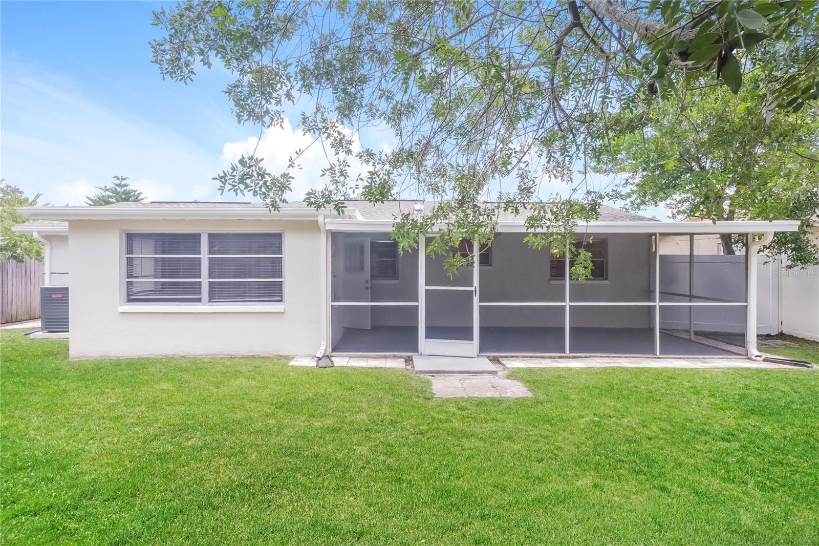 REGENCY PARK - Residential Lease