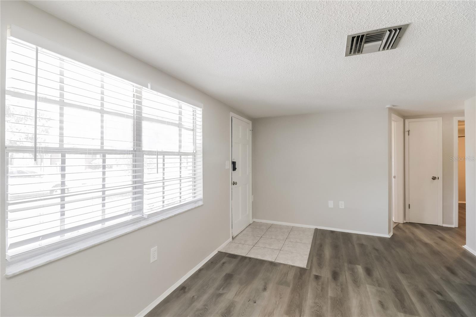 REGENCY PARK - Residential Lease