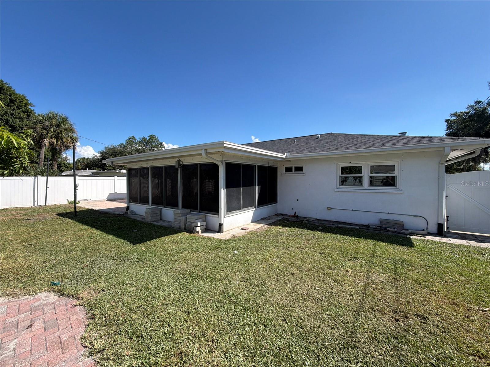 2645 ROY HANNA DRIVE S