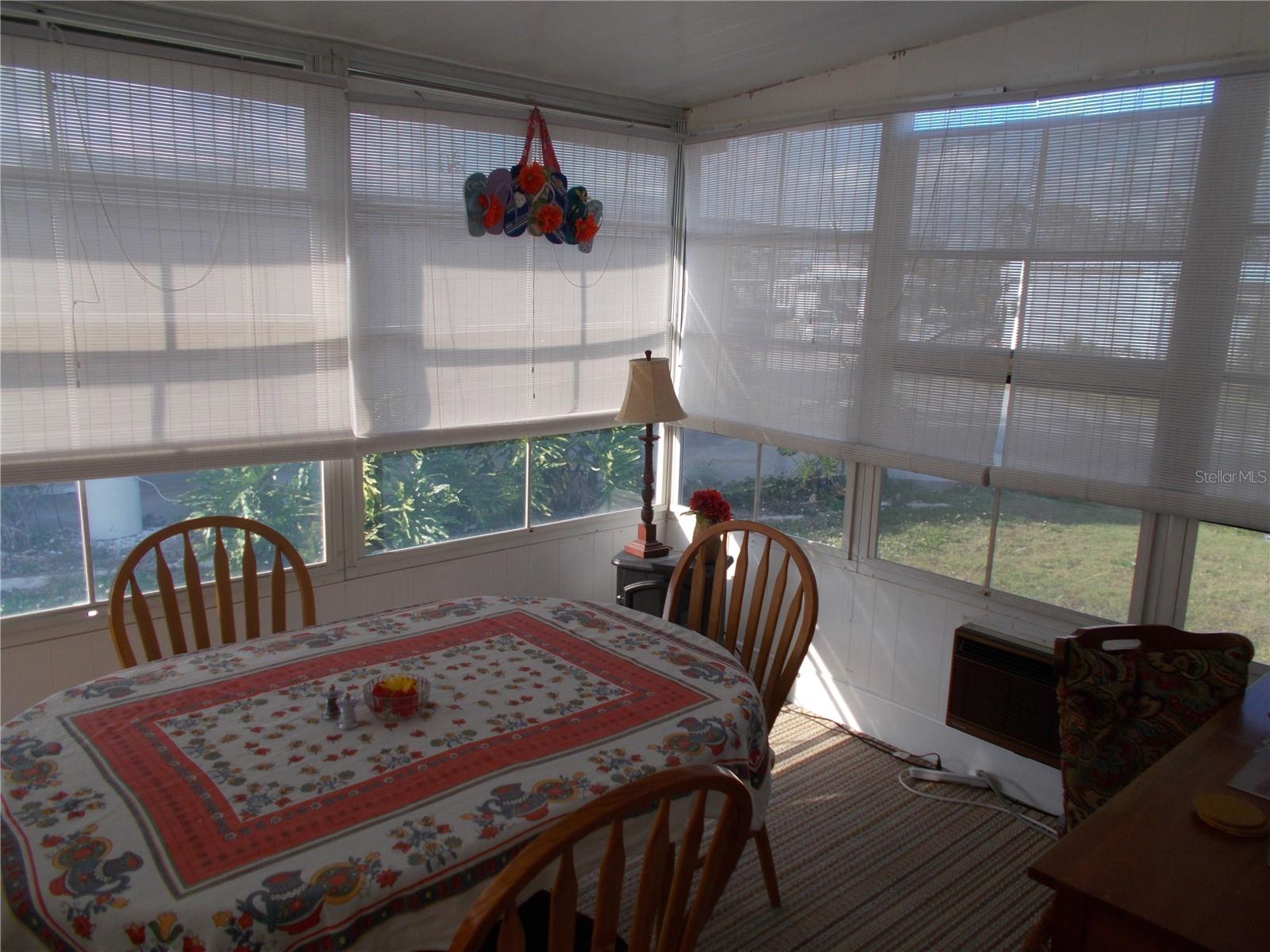 HOLIDAY PARK - Residential