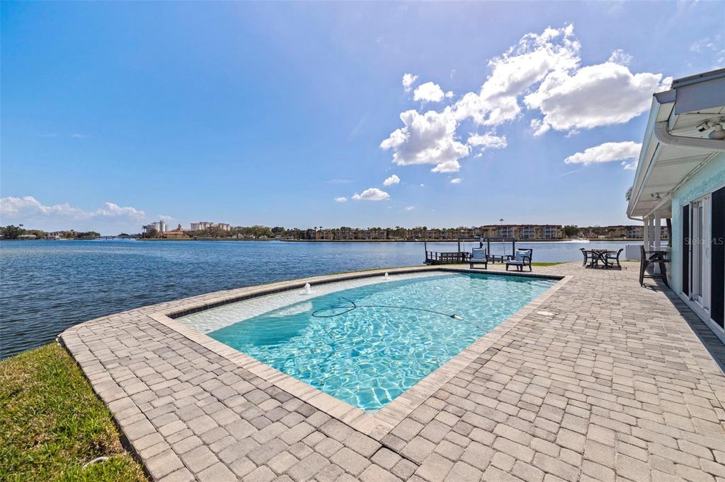 Photo of 3901 14th Street NE, St Petersburg, FL 33703 (MLS # TB8486421)