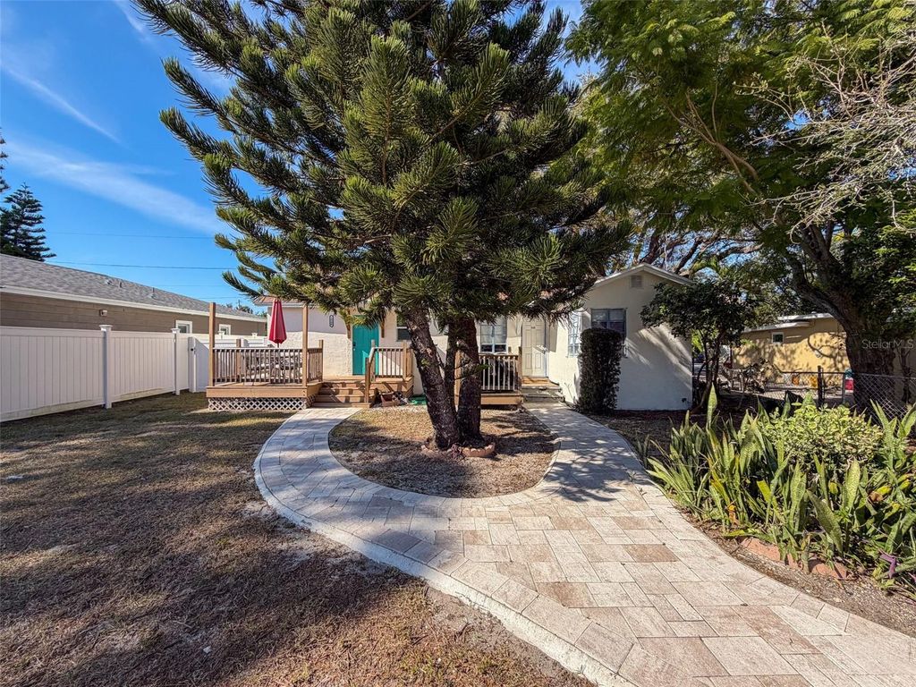 Photo of 1538 S Martin Luther King Jr Ave, Clearwater, FL 33756 (MLS # O6362770)