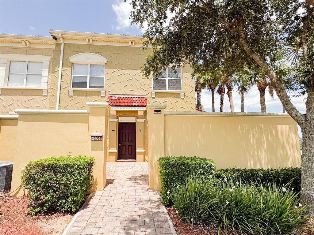 Photo of 2404 Bella Vista Drive, Davenport, FL 33897 (MLS # O6316323)