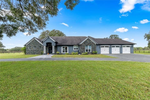 Photo of 12330 NW 35th Street NW, Ocala, FL 34482 (MLS # OM733447)