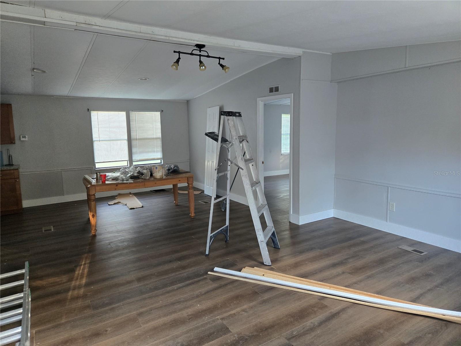 ANGUS VALLEY - Residential