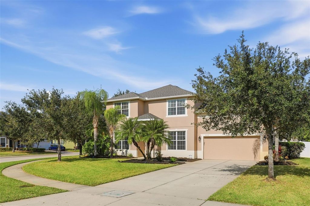 Photo of 339 Old Alemany Place, Oviedo, FL 32765 (MLS # O6363579)
