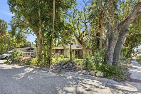 Photo of 2336 Cocoanut Avenue, Sarasota, FL 34234 (MLS # A4681240)