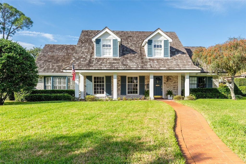 Photo of 10114 Hampton Place, Tampa, FL 33618 (MLS # TB8458907)