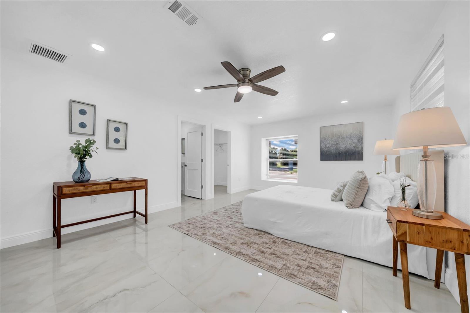 ARLINGTON PARK - Residential