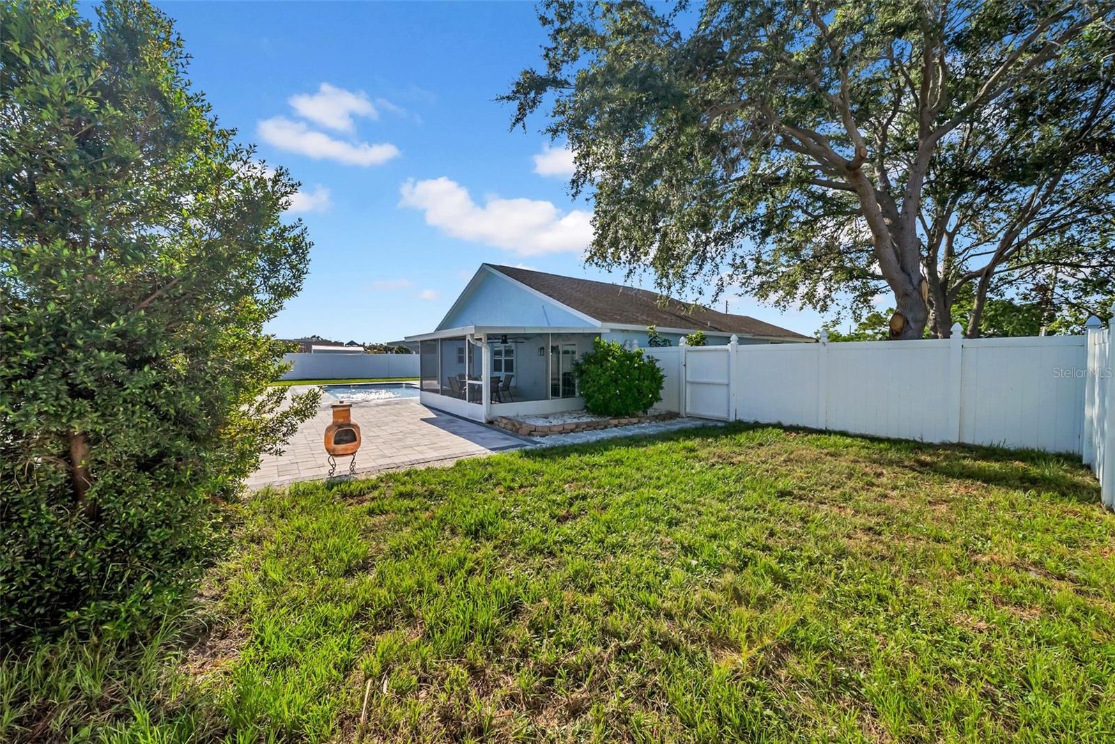 ARLINGTON PARK - Residential