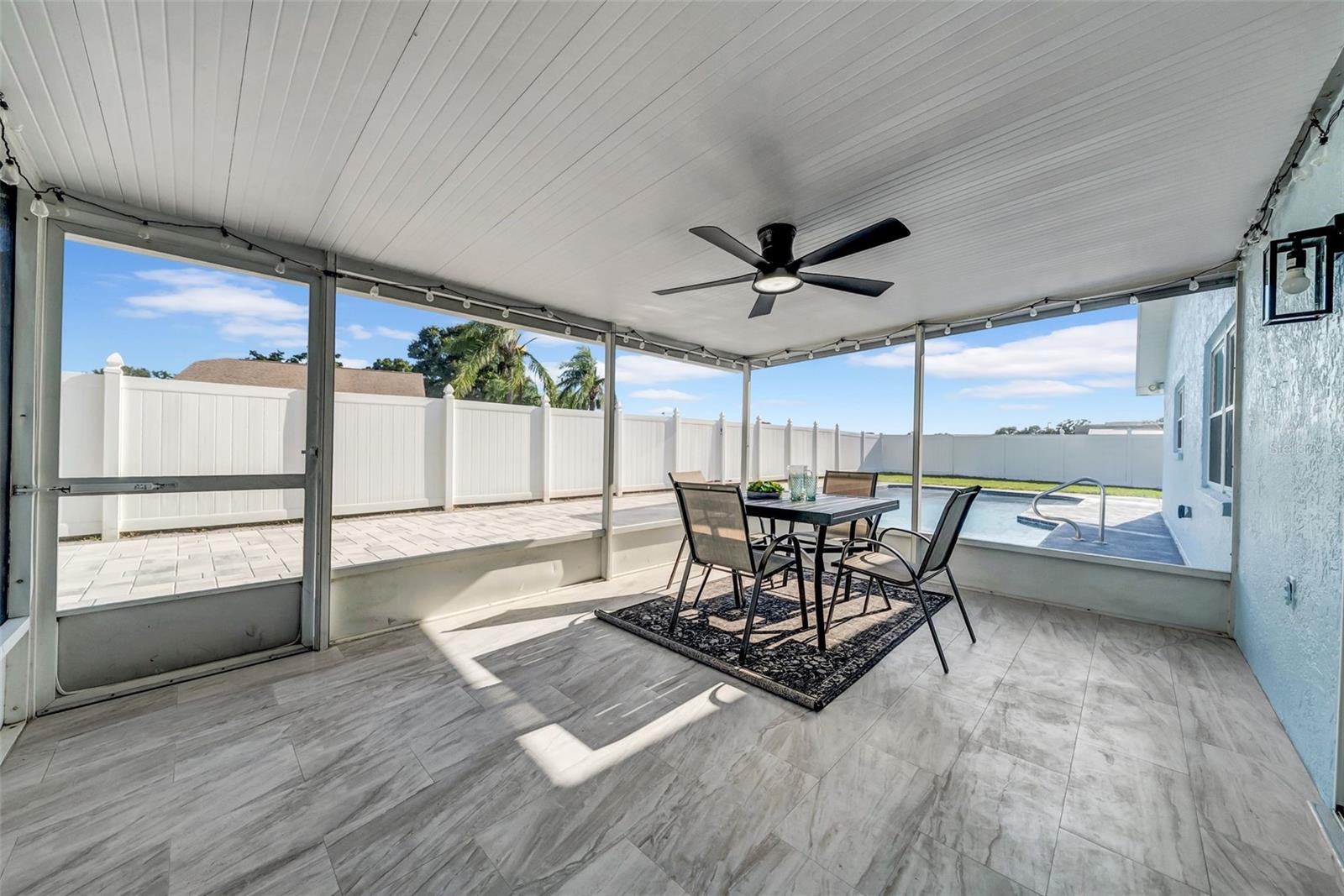 ARLINGTON PARK - Residential