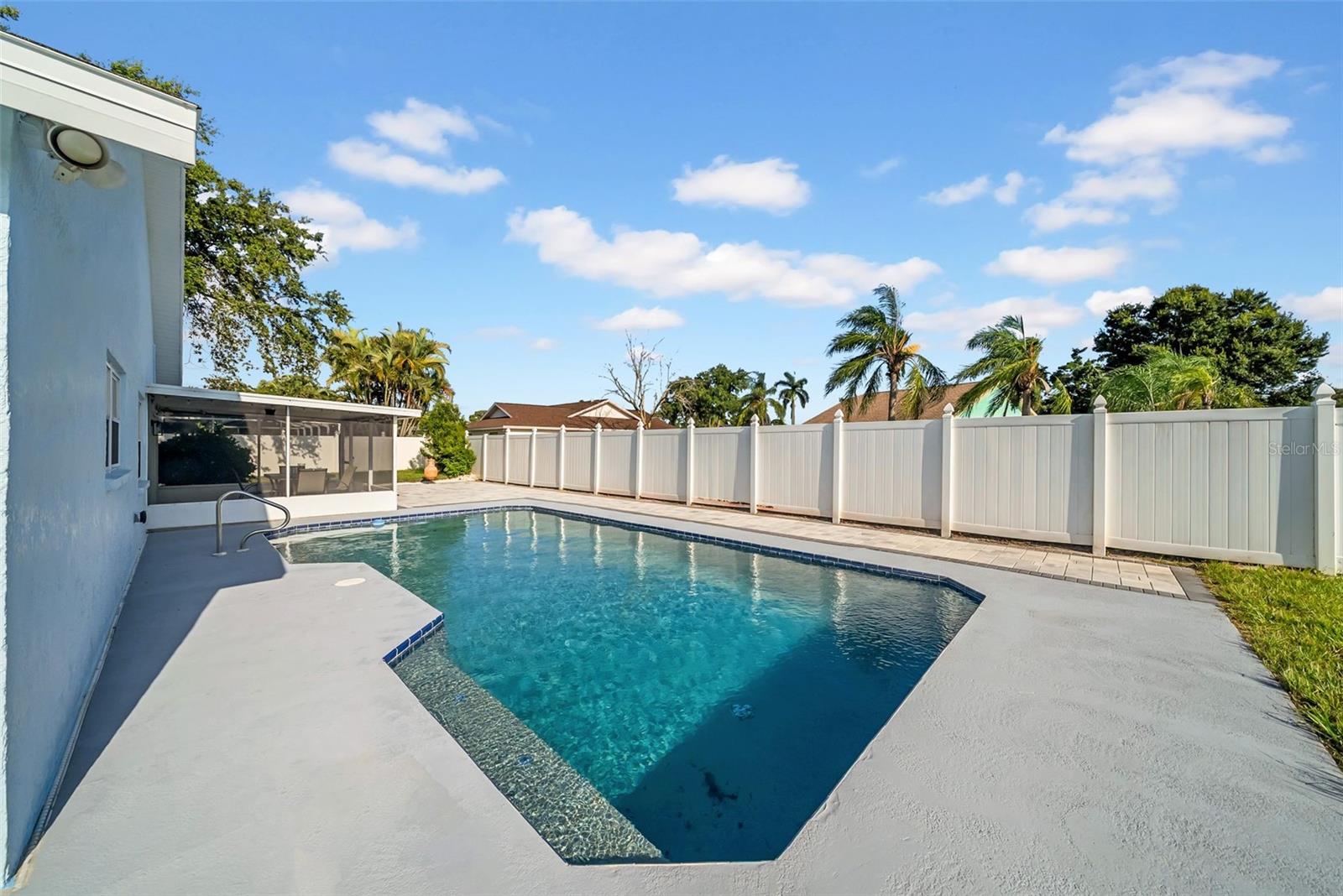 ARLINGTON PARK - Residential