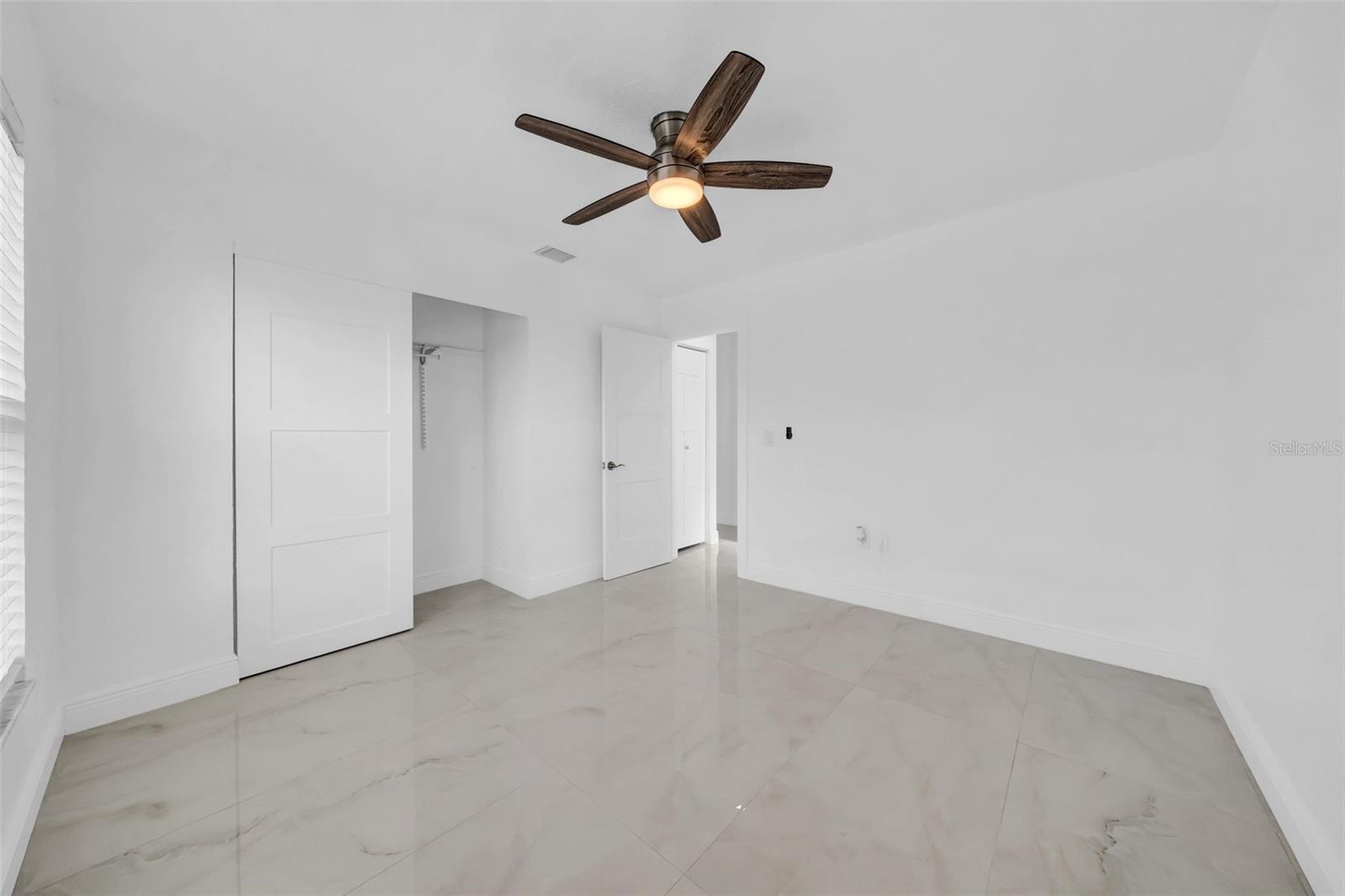 ARLINGTON PARK - Residential