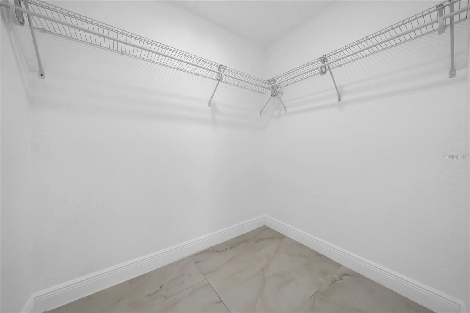 ARLINGTON PARK - Residential