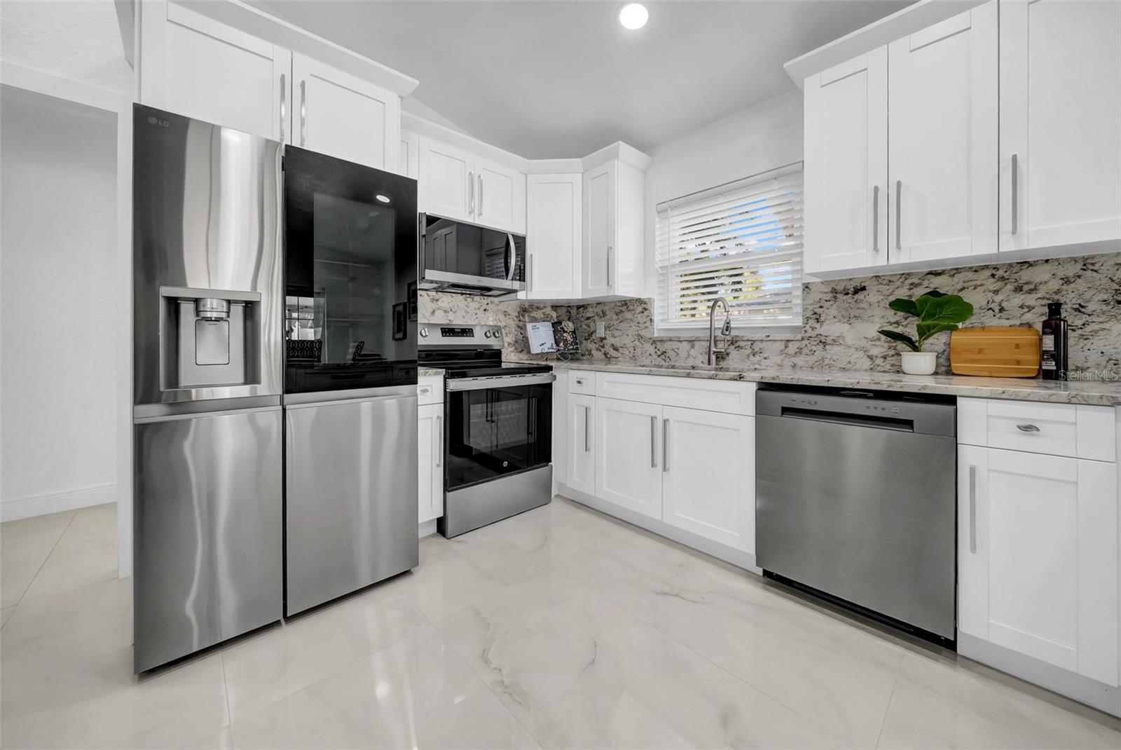 ARLINGTON PARK - Residential