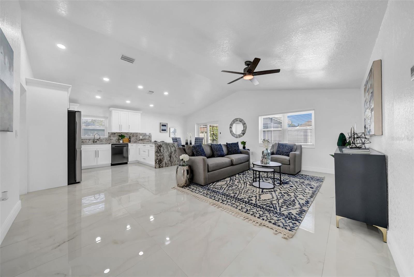 ARLINGTON PARK - Residential