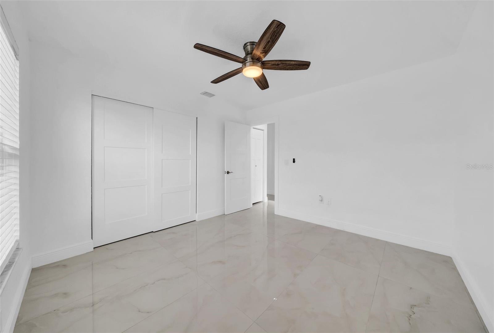 ARLINGTON PARK - Residential