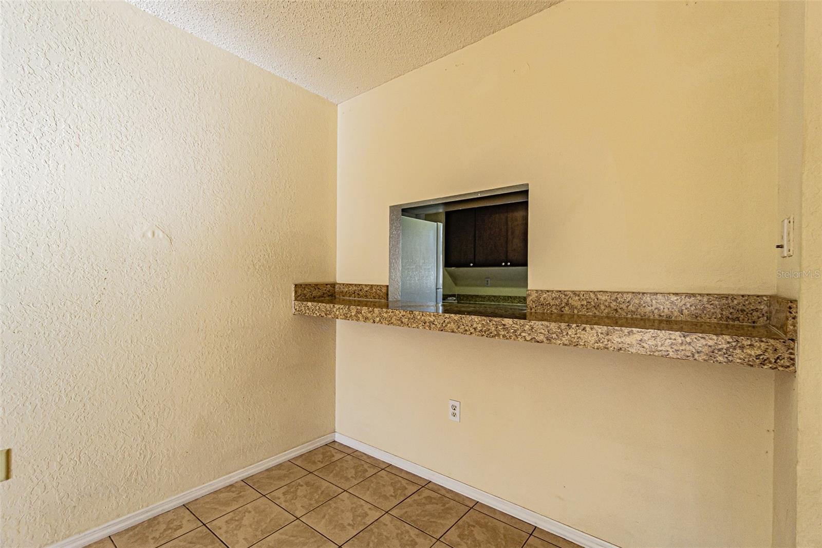 SHADOW RIDGE - Residential Lease