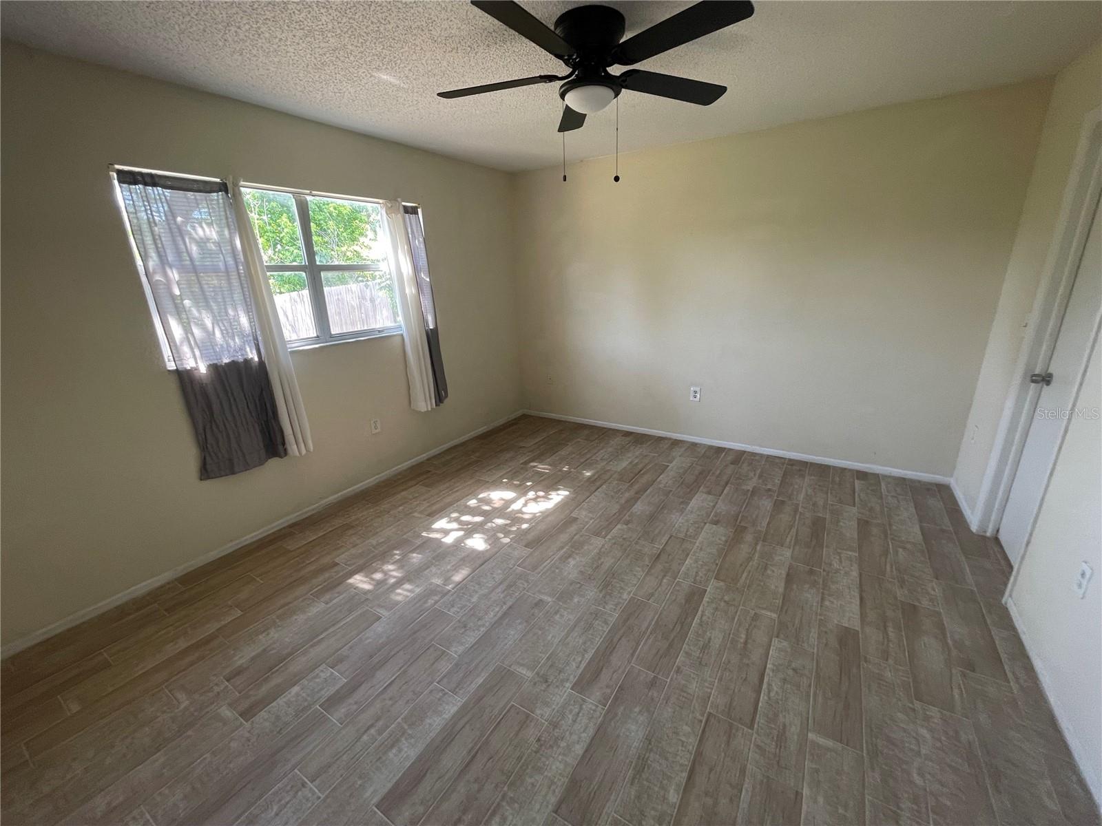 SHADOW RIDGE - Residential Lease