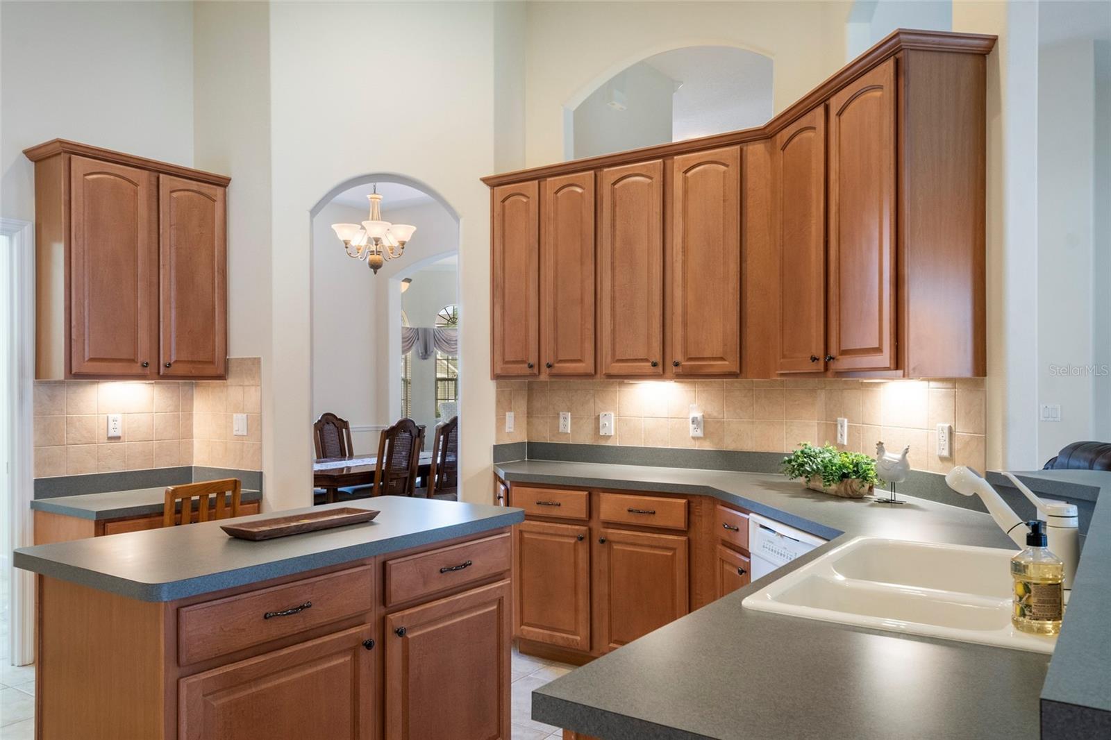 LA VINA - NONA CREST - Residential