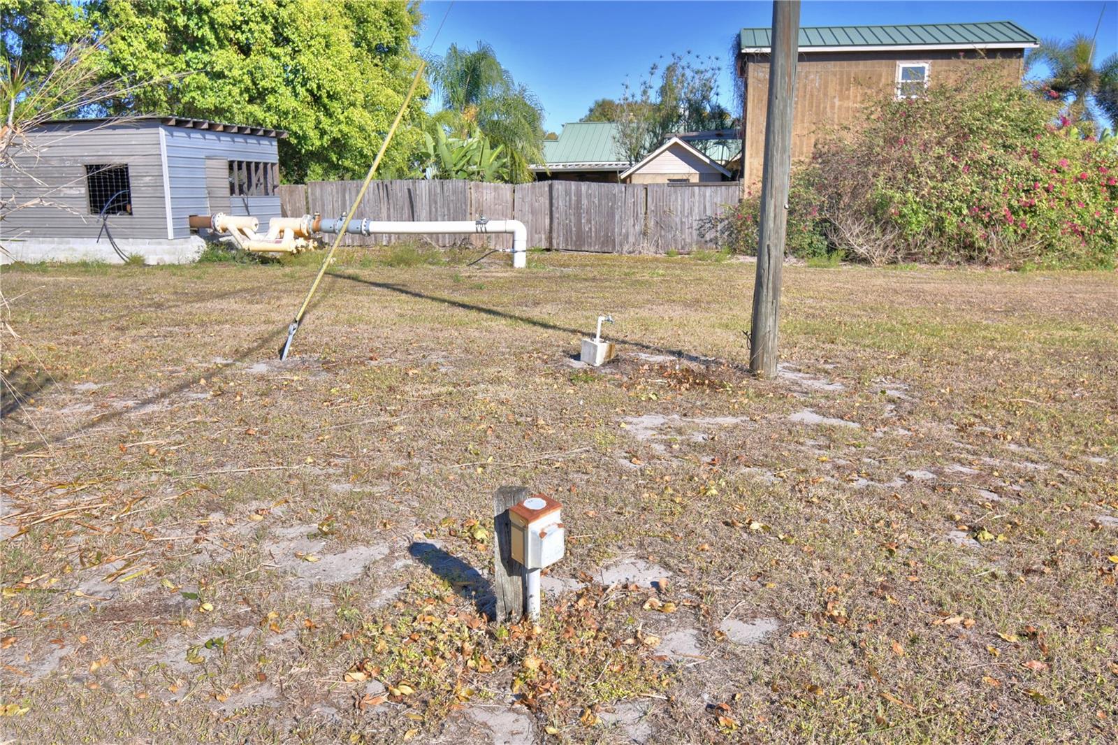 ACREAGE - Residential