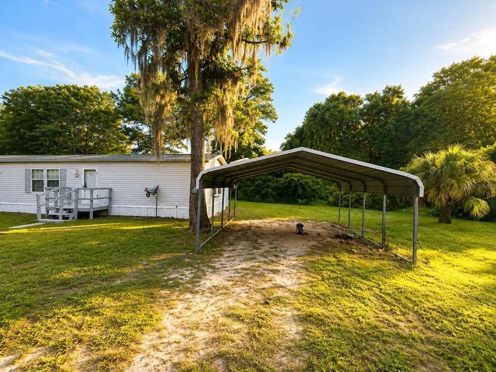 Photo of 17689 SE 14th Street, Silver Springs, FL 34488 (MLS # TB8540851)