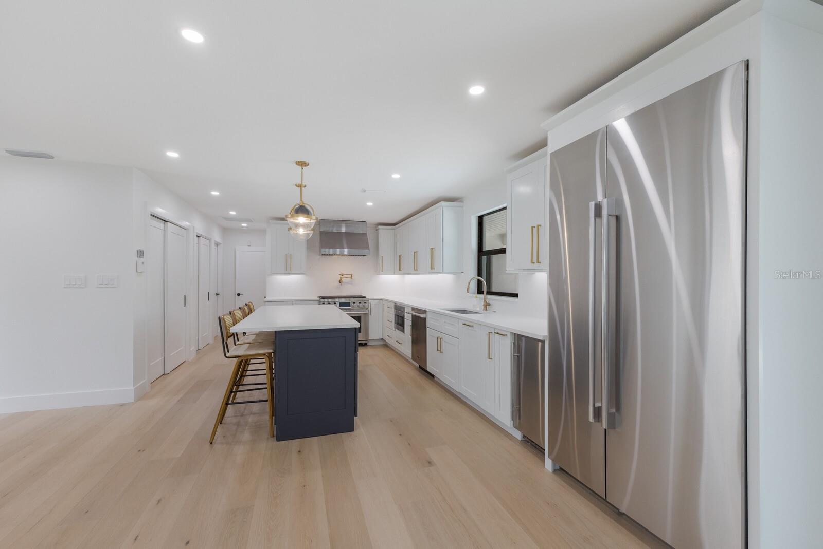 COUNTRY CLUB SHORES SEC 03 - Residential