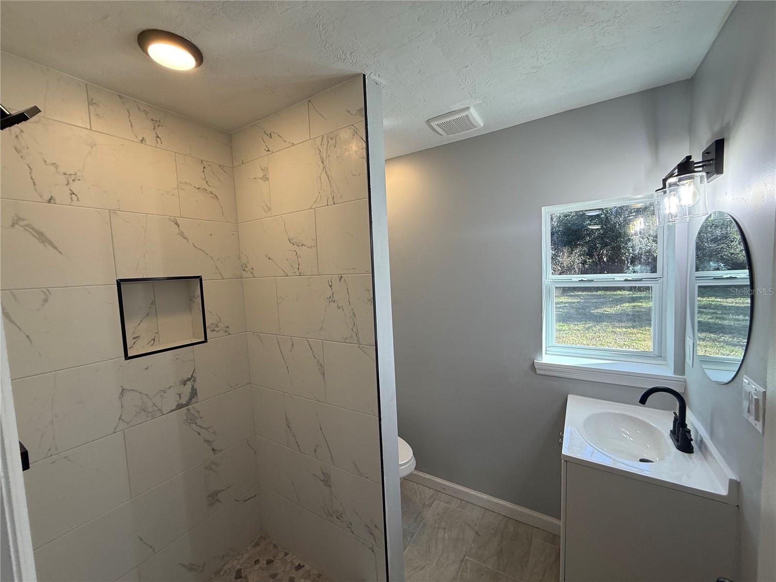 SHADY LAWN ESTATES - Residential Lease