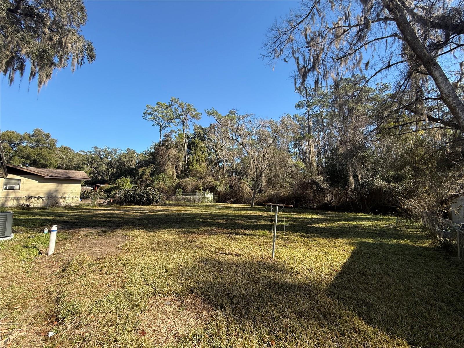 SHADY LAWN ESTATES - Residential Lease