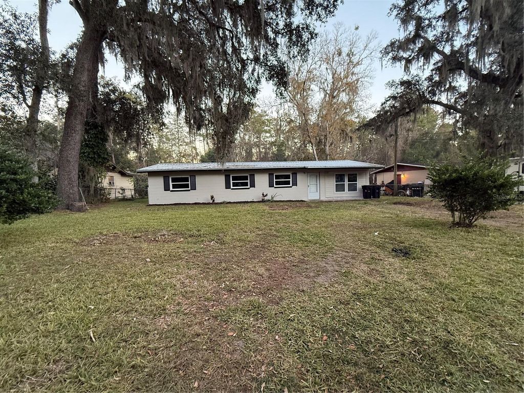 Photo of 2205 SE 46th Terrace, Gainesville, FL 32641 (MLS # GC536625)