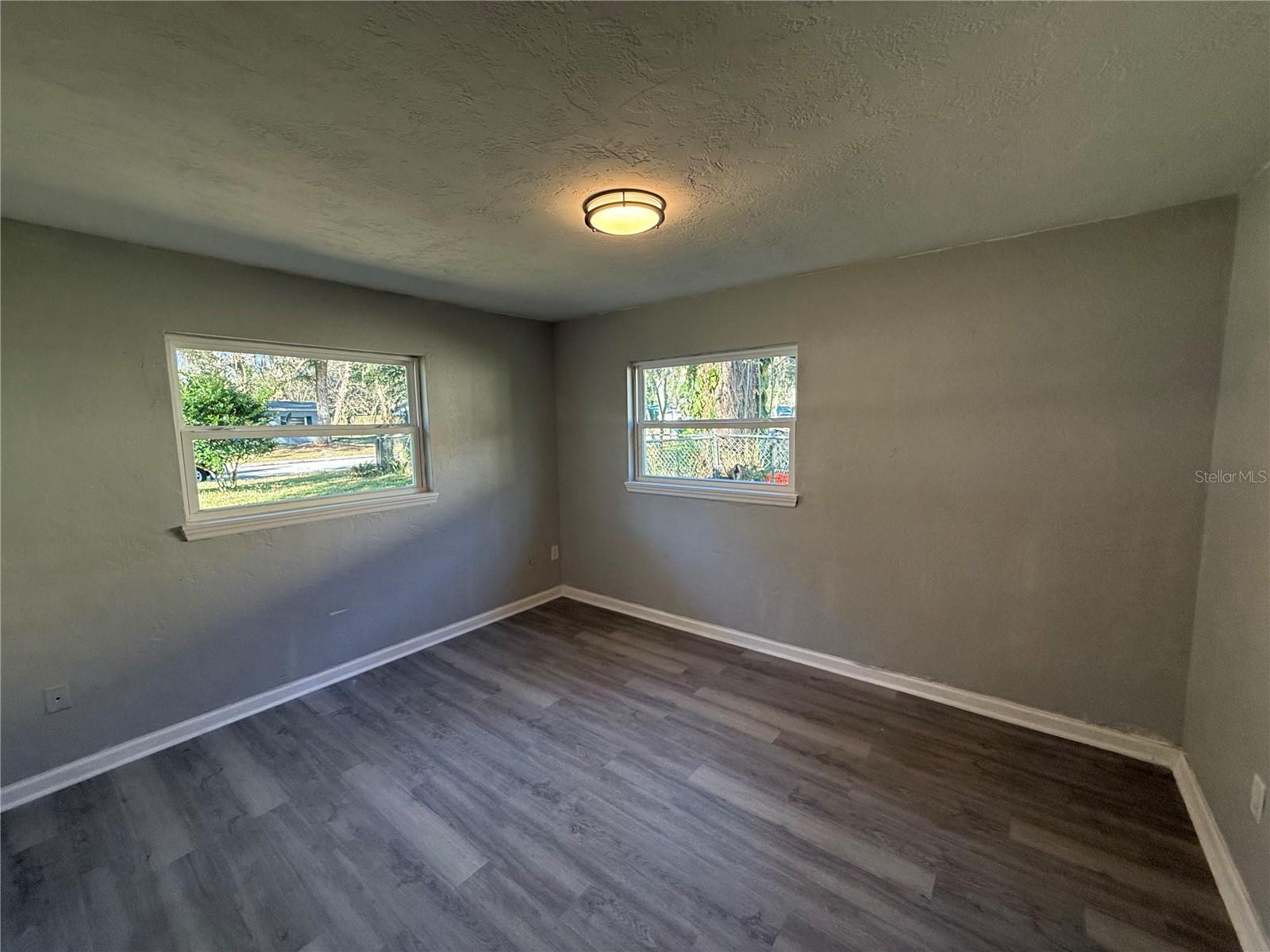 SHADY LAWN ESTATES - Residential Lease