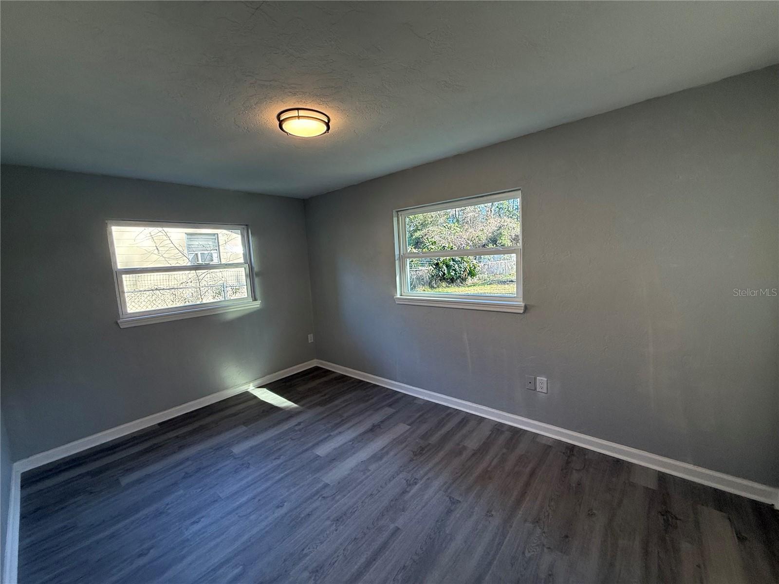 SHADY LAWN ESTATES - Residential Lease