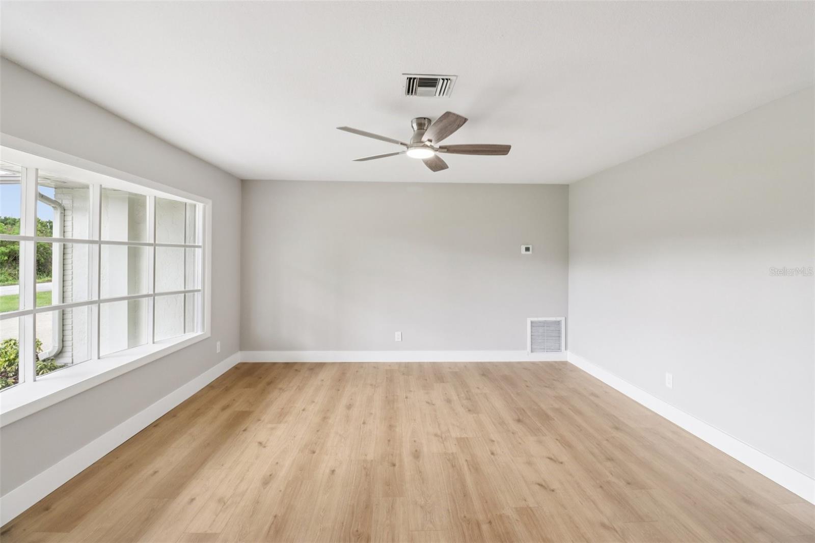 DELTONA LAKES UNIT 11 - Residential