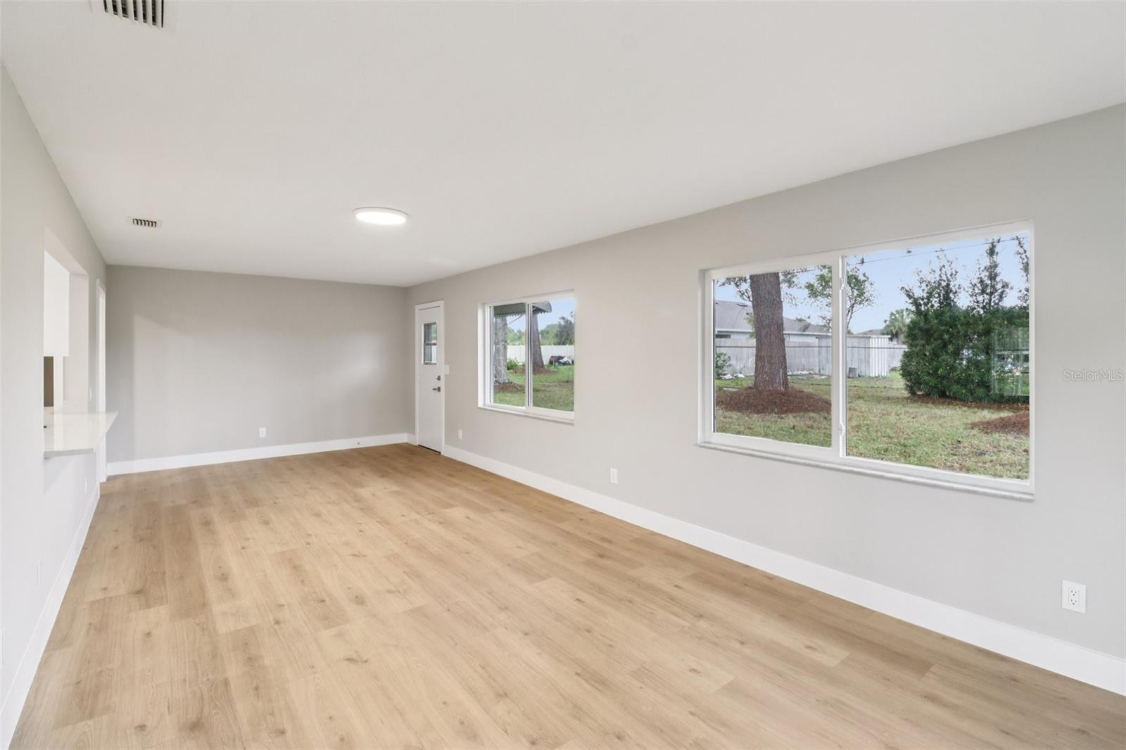 DELTONA LAKES UNIT 11 - Residential