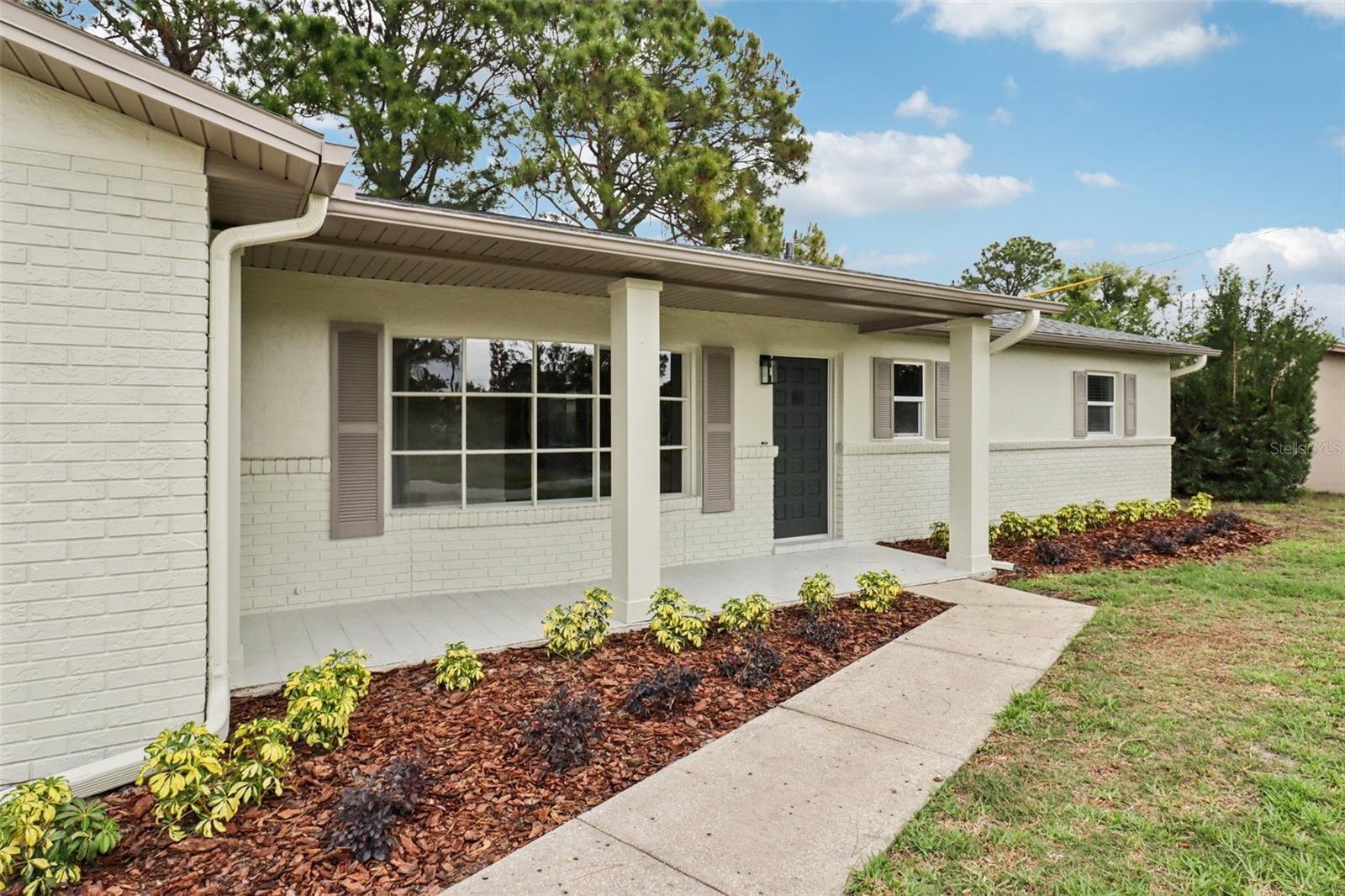 DELTONA LAKES UNIT 11 - Residential