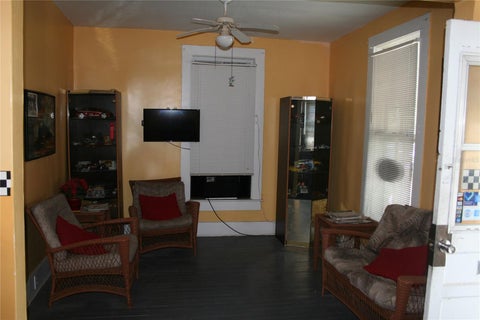 Tiny photo for 236 NE 13th Place, Ocala, FL 34470 (MLS # OM726938)