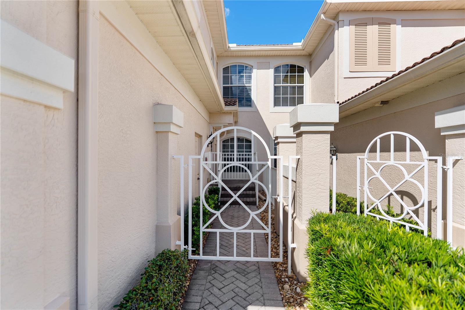 ARIELLE/PALMER RANCH SEC 03 P - Residential Lease