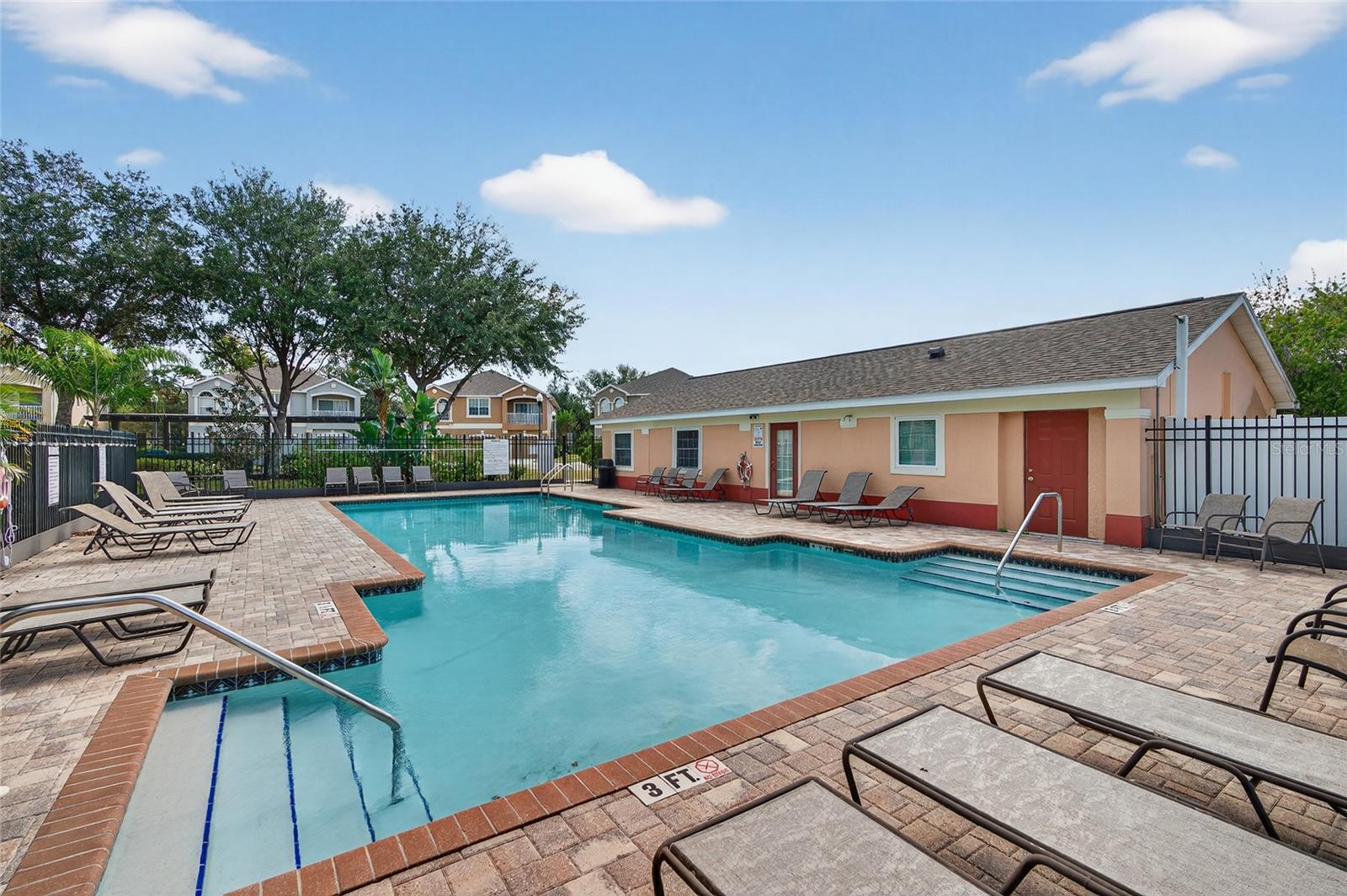 EAGLE PALM PH 02 - Residential